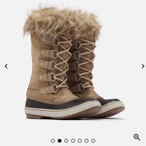 Sorel Joan of arctic boots